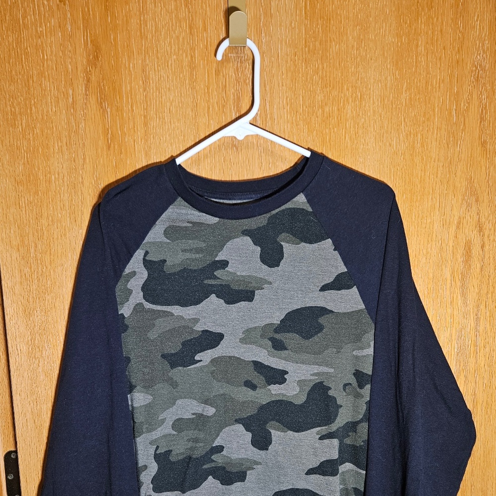Urban Pipeline Raglan Long Sleeve Shirt Men's Size L Camo Good